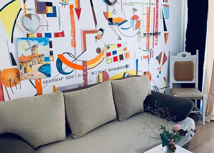 Apartment студия мир авангарда Slantschew brjag